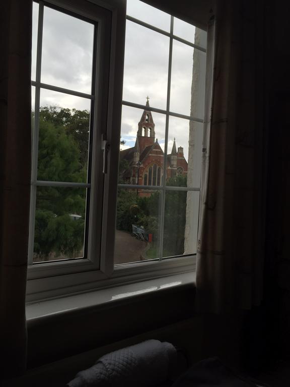 The Maples Bed & Breakfast Hythe  Bagian luar foto
