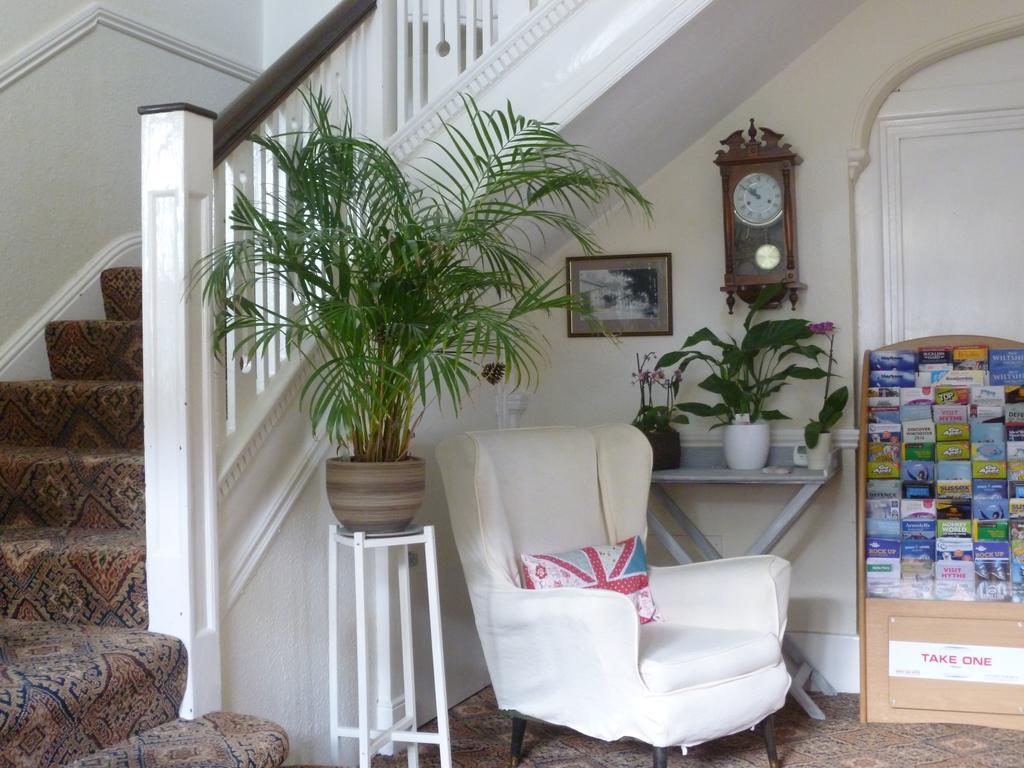 The Maples Bed & Breakfast Hythe  Bagian luar foto