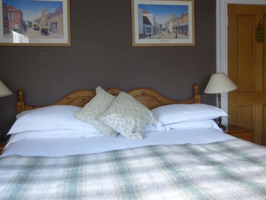 The Maples Bed & Breakfast Hythe  Ruang foto