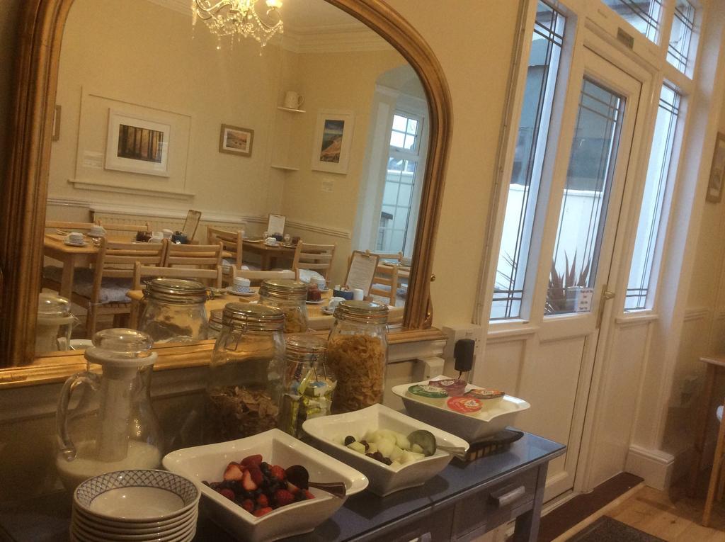 The Maples Bed & Breakfast Hythe  Bagian luar foto