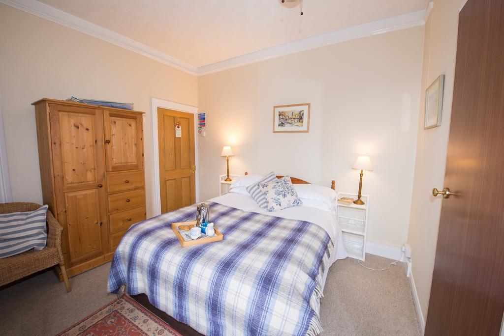 The Maples Bed & Breakfast Hythe  Bagian luar foto